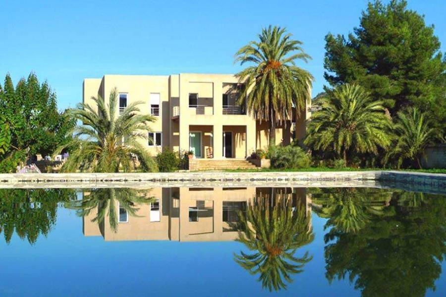 Pedreguer,Alicante,España,5 Bedrooms Bedrooms,4 BathroomsBathrooms,Chalets,30205