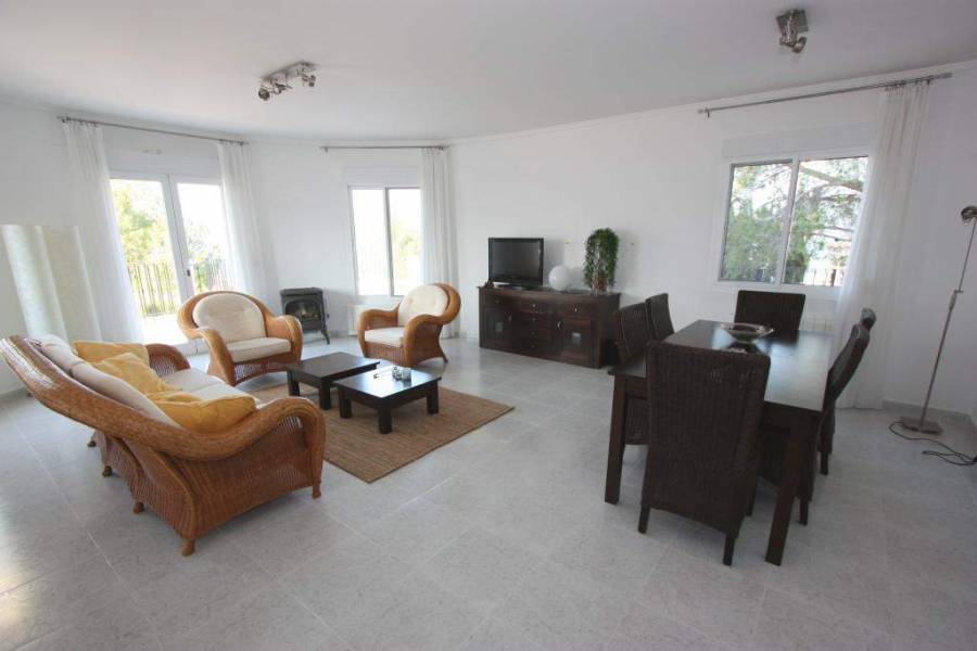 Orba,Alicante,España,4 Bedrooms Bedrooms,2 BathroomsBathrooms,Chalets,30211
