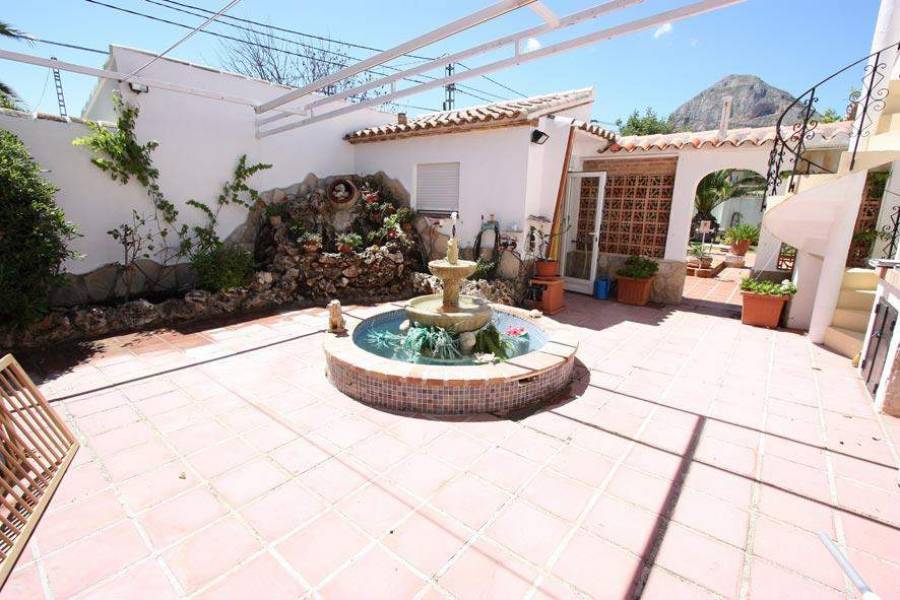 Javea-Xabia,Alicante,España,4 Bedrooms Bedrooms,3 BathroomsBathrooms,Chalets,30217