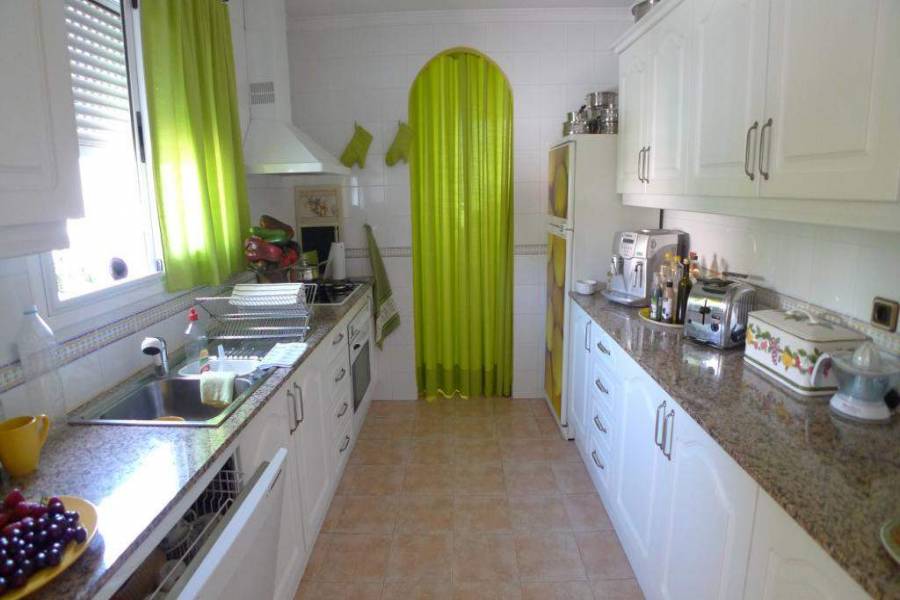 Jalon-Xalo,Alicante,España,2 Bedrooms Bedrooms,2 BathroomsBathrooms,Chalets,30249