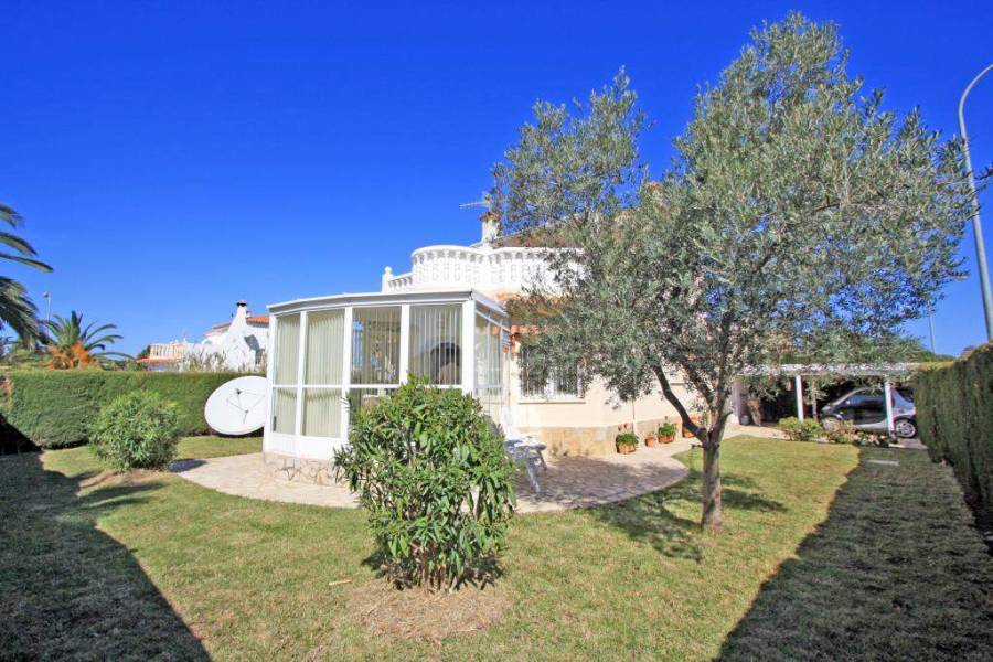 Dénia,Alicante,España,3 Bedrooms Bedrooms,2 BathroomsBathrooms,Chalets,30273