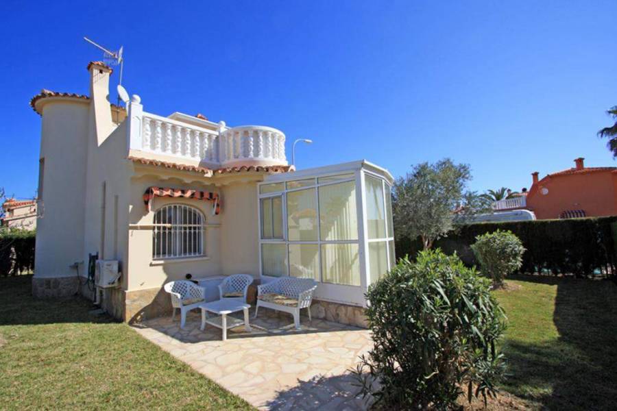 Dénia,Alicante,España,3 Bedrooms Bedrooms,2 BathroomsBathrooms,Chalets,30273