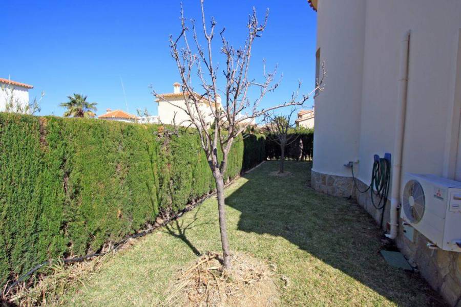 Dénia,Alicante,España,3 Bedrooms Bedrooms,2 BathroomsBathrooms,Chalets,30273