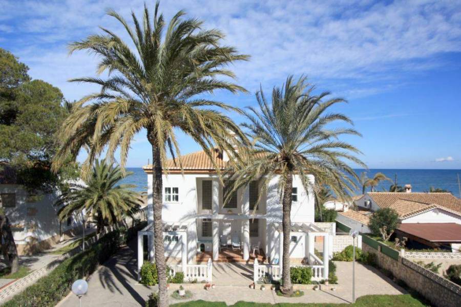 Dénia,Alicante,España,10 Bedrooms Bedrooms,5 BathroomsBathrooms,Chalets,30313