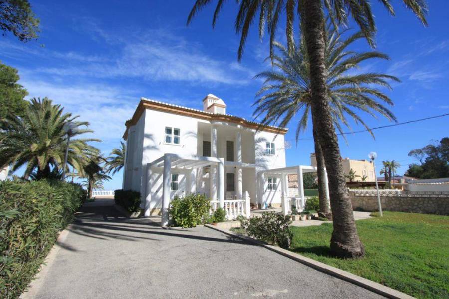 Dénia,Alicante,España,10 Bedrooms Bedrooms,5 BathroomsBathrooms,Chalets,30313
