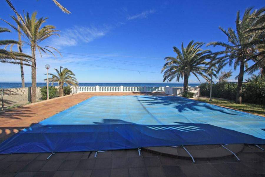 Dénia,Alicante,España,10 Bedrooms Bedrooms,5 BathroomsBathrooms,Chalets,30313