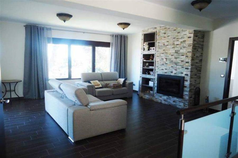 Dénia,Alicante,España,5 Bedrooms Bedrooms,3 BathroomsBathrooms,Chalets,30347