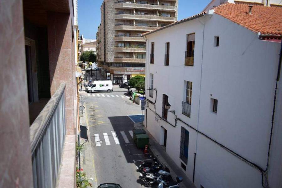 Dénia,Alicante,España,5 Bedrooms Bedrooms,2 BathroomsBathrooms,Apartamentos,30478