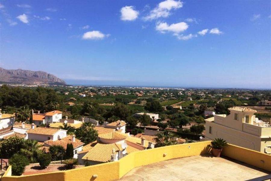 Pedreguer,Alicante,España,2 Bedrooms Bedrooms,2 BathroomsBathrooms,Chalets,30480