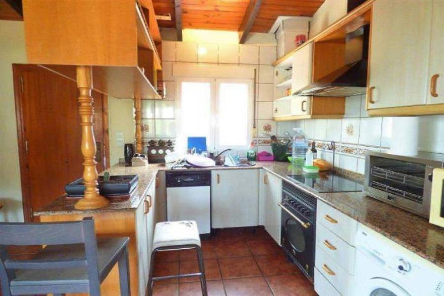 Dénia,Alicante,España,4 Bedrooms Bedrooms,2 BathroomsBathrooms,Chalets,30559