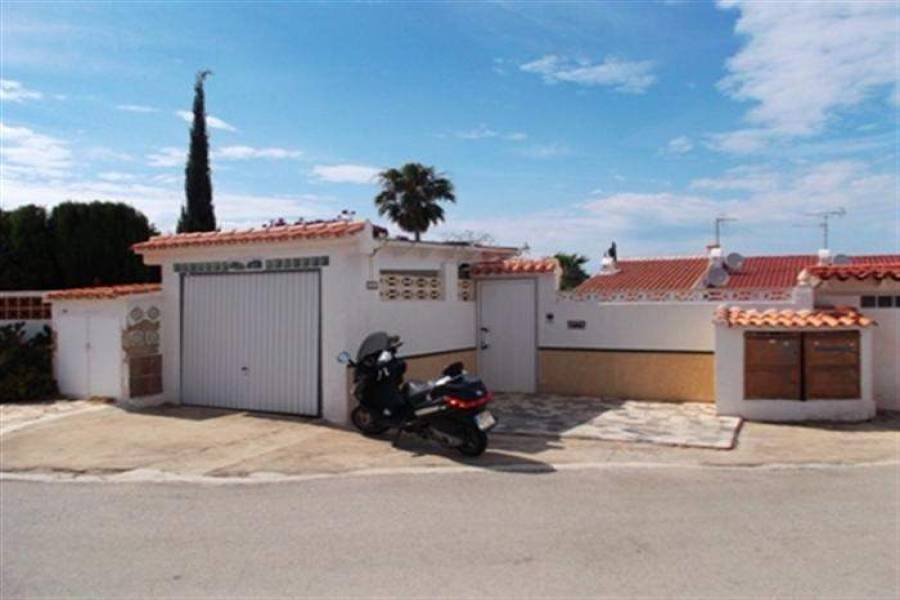 Dénia,Alicante,España,4 Bedrooms Bedrooms,3 BathroomsBathrooms,Chalets,30602