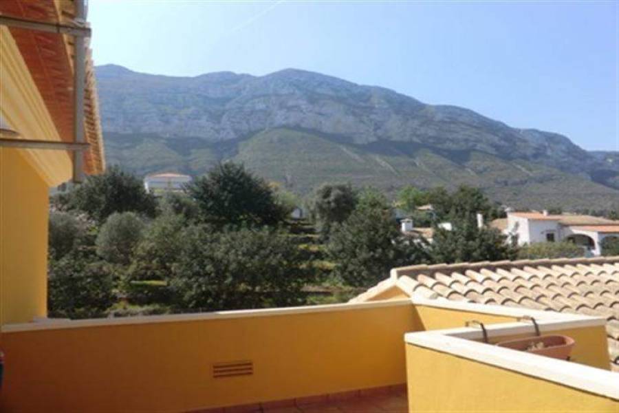 Dénia,Alicante,España,3 Bedrooms Bedrooms,4 BathroomsBathrooms,Chalets,30636