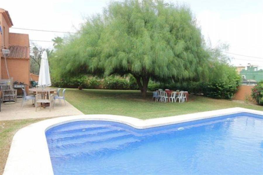 Dénia,Alicante,España,5 Bedrooms Bedrooms,3 BathroomsBathrooms,Chalets,30684