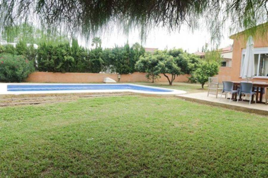 Dénia,Alicante,España,5 Bedrooms Bedrooms,3 BathroomsBathrooms,Chalets,30684