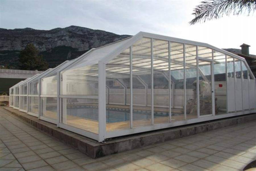 Dénia,Alicante,España,4 Bedrooms Bedrooms,4 BathroomsBathrooms,Chalets,30696