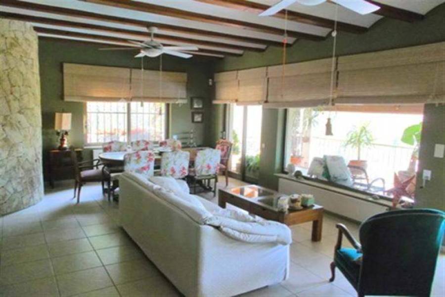 Dénia,Alicante,España,7 Bedrooms Bedrooms,5 BathroomsBathrooms,Chalets,30709