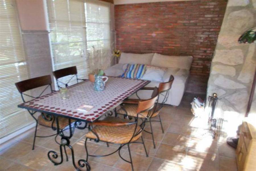 Pedreguer,Alicante,España,4 Bedrooms Bedrooms,3 BathroomsBathrooms,Chalets,30747