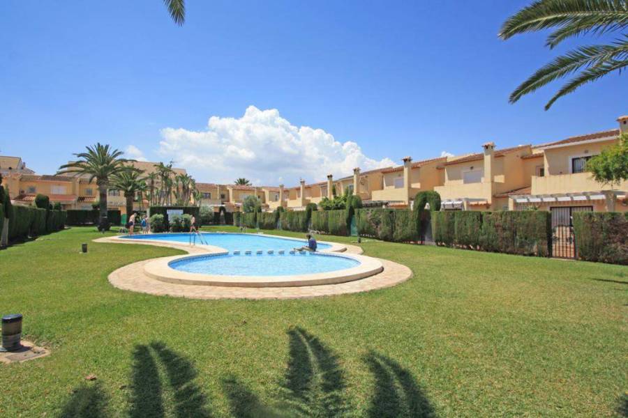 Dénia,Alicante,España,3 Bedrooms Bedrooms,2 BathroomsBathrooms,Chalets,30788