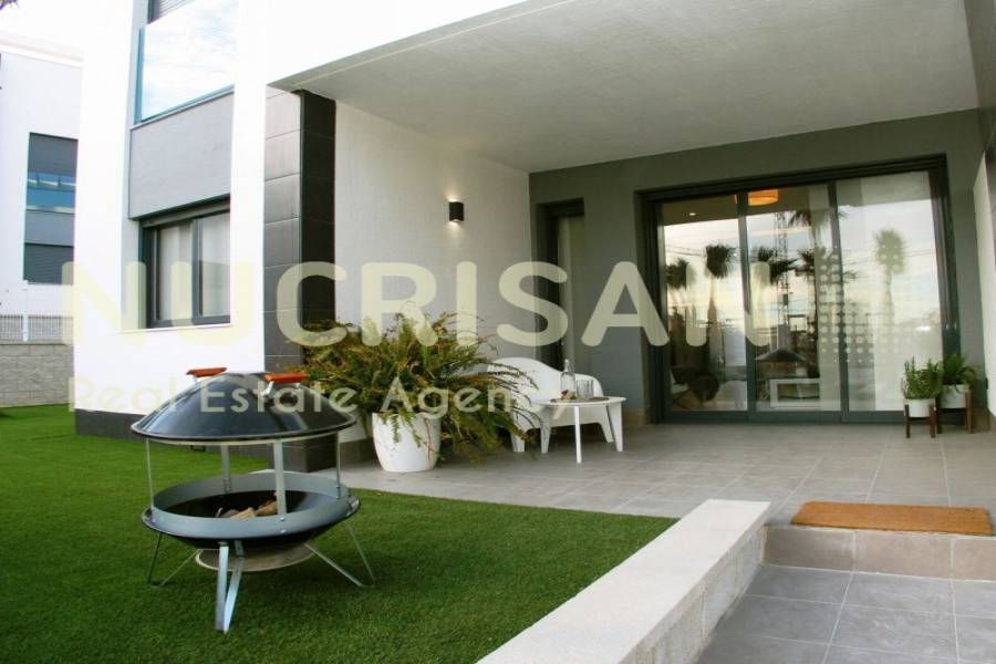 Torrevieja,Alicante,España,2 Bedrooms Bedrooms,2 BathroomsBathrooms,Bungalow,30969