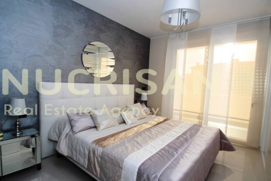 Torrevieja,Alicante,España,3 Bedrooms Bedrooms,2 BathroomsBathrooms,Bungalow,30987