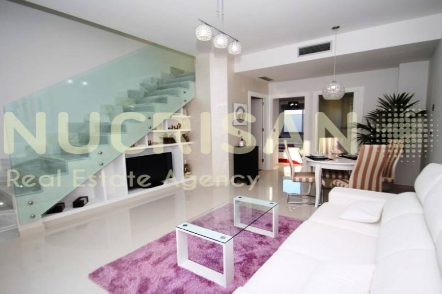 Torrevieja,Alicante,España,3 Bedrooms Bedrooms,2 BathroomsBathrooms,Bungalow,30987