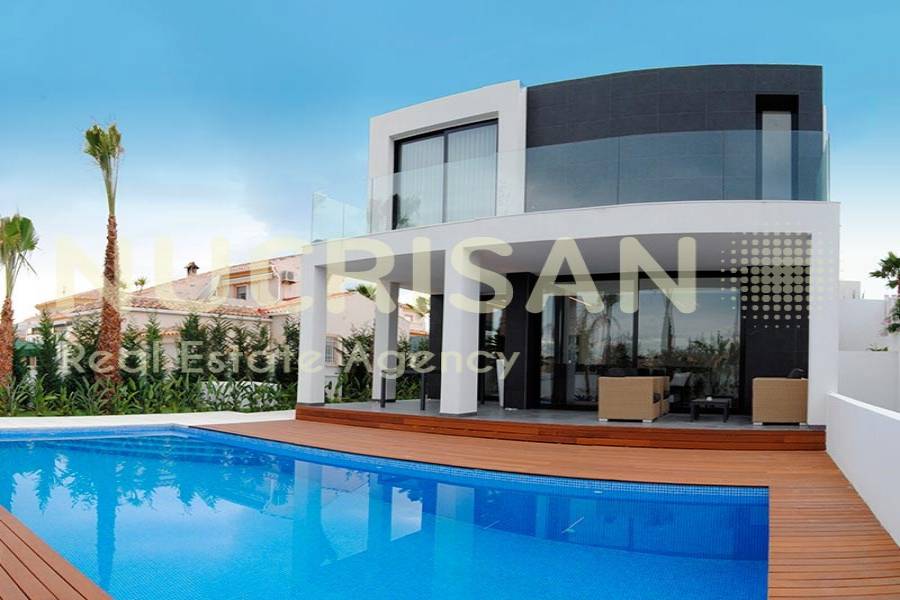 Elche,Alicante,España,3 Bedrooms Bedrooms,3 BathroomsBathrooms,Chalets,31029