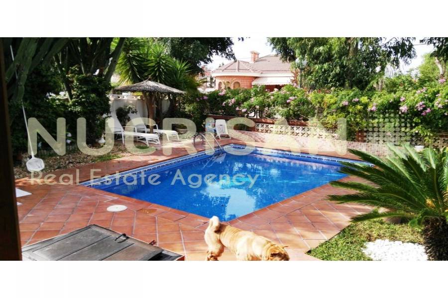 San Vicente del Raspeig, Alicante, España, 4 Bedrooms Bedrooms, ,2 BathroomsBathrooms,Chalets,Venta,31047