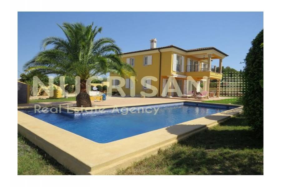Teulada,Alicante,España,4 Bedrooms Bedrooms,2 BathroomsBathrooms,Chalets,31097