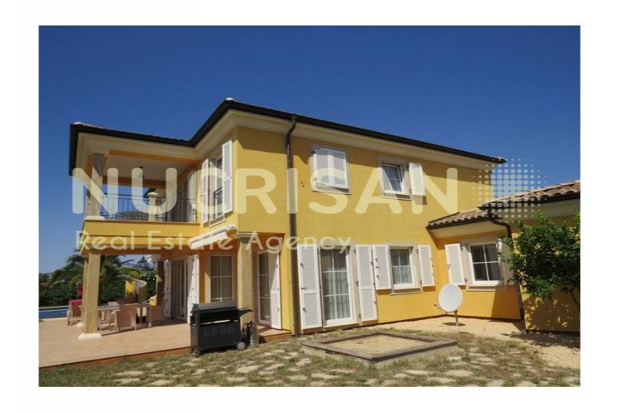 Teulada,Alicante,España,4 Bedrooms Bedrooms,2 BathroomsBathrooms,Chalets,31097