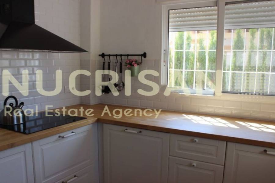 Mutxamel,Alicante,España,4 Bedrooms Bedrooms,2 BathroomsBathrooms,Chalets,31189
