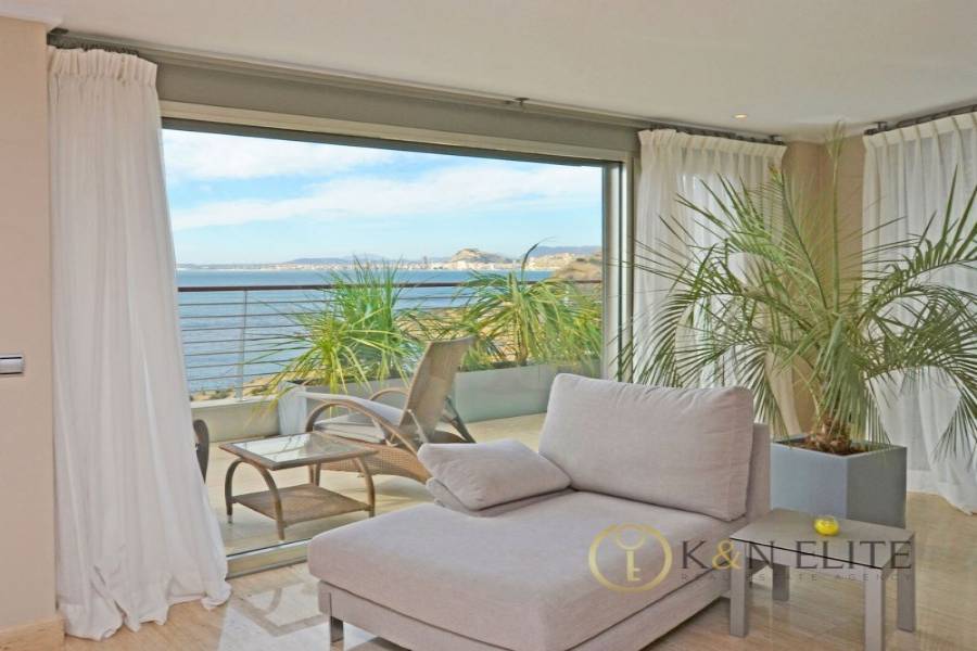 Alicante,Alicante,España,3 Bedrooms Bedrooms,2 BathroomsBathrooms,Chalets,31224