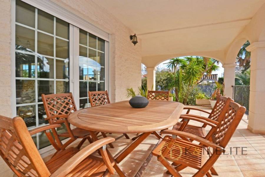 el Campello,Alicante,España,5 Bedrooms Bedrooms,6 BathroomsBathrooms,Chalets,31227