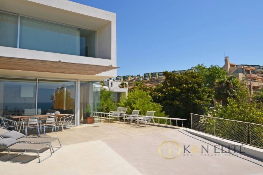 Alicante,Alicante,España,5 Bedrooms Bedrooms,4 BathroomsBathrooms,Chalets,31236