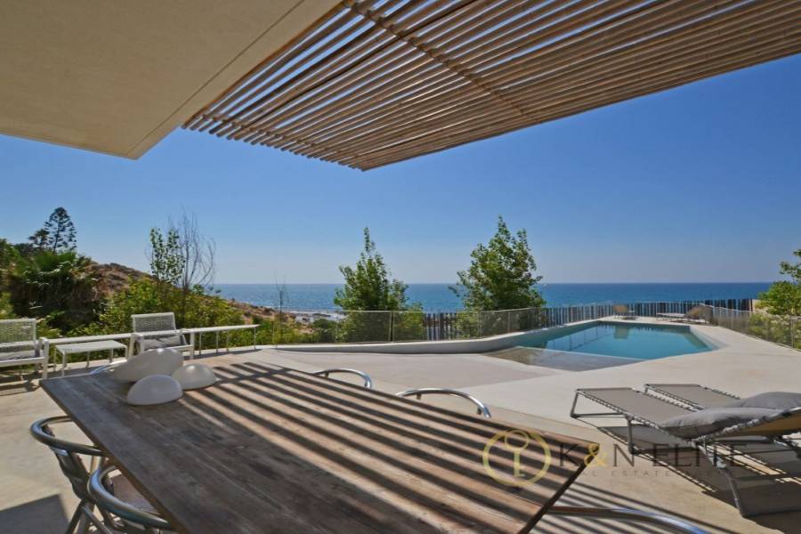 Alicante,Alicante,España,5 Bedrooms Bedrooms,4 BathroomsBathrooms,Chalets,31236