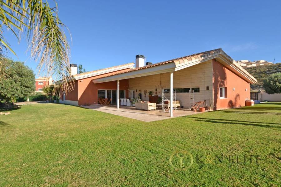 Mutxamel,Alicante,España,6 Bedrooms Bedrooms,5 BathroomsBathrooms,Chalets,31245