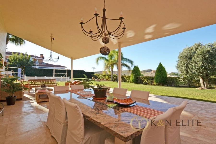 Mutxamel,Alicante,España,6 Bedrooms Bedrooms,5 BathroomsBathrooms,Chalets,31245