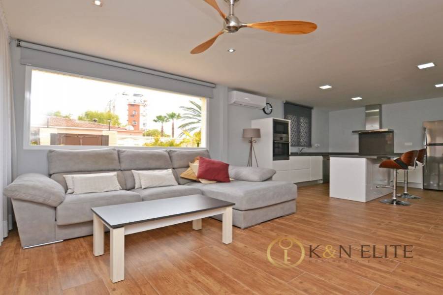 Alicante,Alicante,España,2 Bedrooms Bedrooms,1 BañoBathrooms,Chalets,31264
