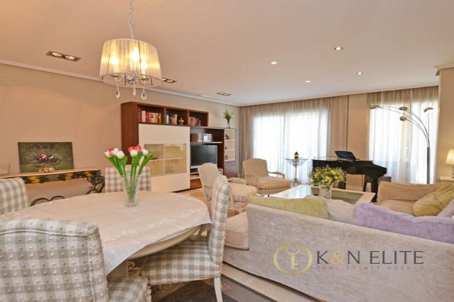 Alicante,Alicante,España,5 Bedrooms Bedrooms,5 BathroomsBathrooms,Chalets,31266