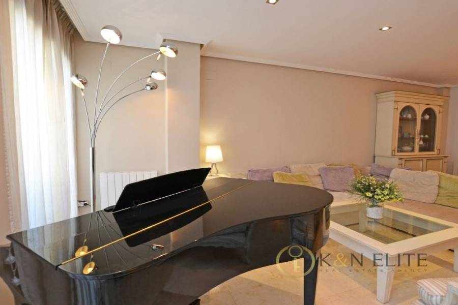 Alicante,Alicante,España,5 Bedrooms Bedrooms,5 BathroomsBathrooms,Chalets,31266