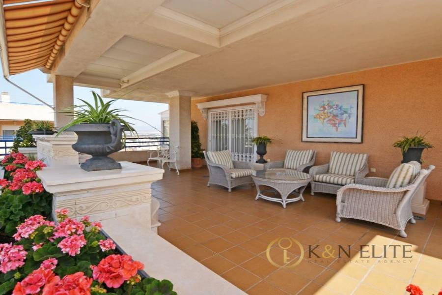 Alicante,Alicante,España,4 Bedrooms Bedrooms,3 BathroomsBathrooms,Atico,31270