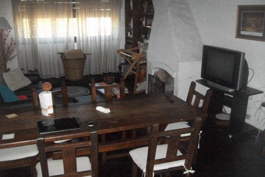 Mar del Plata,Buenos Aires,2 Habitaciones Habitaciones,1 BañoBaños,PH Tipo Casa,gascon ,1276