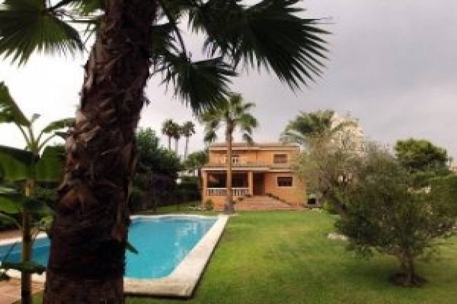 el Campello,Alicante,España,5 Bedrooms Bedrooms,Chalets,31846