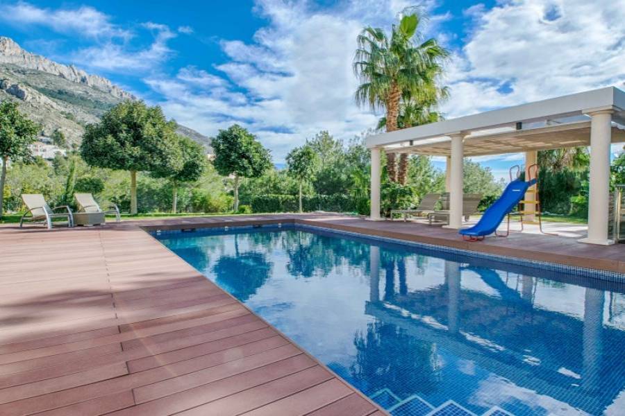 Altea,Alicante,España,5 Bedrooms Bedrooms,5 BathroomsBathrooms,Chalets,32016