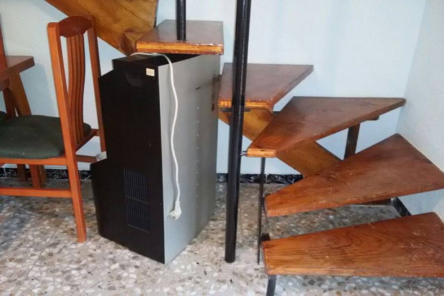 Alicante,Alicante,España,3 Bedrooms Bedrooms,1 BañoBathrooms,Dúplex,32070