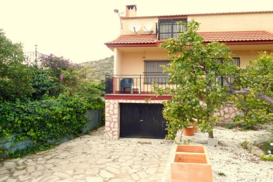 San Vicente del Raspeig,Alicante,España,5 Bedrooms Bedrooms,2 BathroomsBathrooms,Chalets,32072