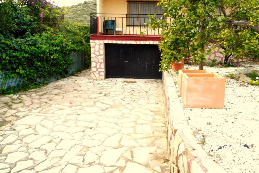San Vicente del Raspeig,Alicante,España,5 Bedrooms Bedrooms,2 BathroomsBathrooms,Chalets,32072