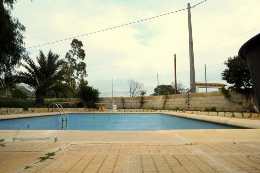 San Vicente del Raspeig,Alicante,España,5 Bedrooms Bedrooms,2 BathroomsBathrooms,Chalets,32072