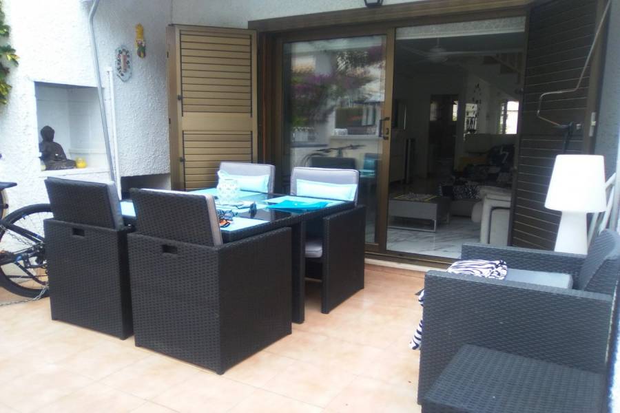 Torrevieja,Alicante,España,2 Bedrooms Bedrooms,2 BathroomsBathrooms,Bungalow,32139