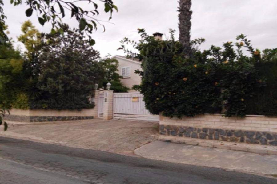 Elche,Alicante,España,5 Bedrooms Bedrooms,3 BathroomsBathrooms,Fincas-Villas,3706