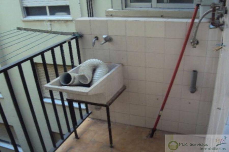 Elche,Alicante,España,4 Bedrooms Bedrooms,2 BathroomsBathrooms,Pisos,3718